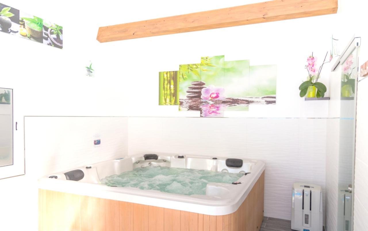 Appartement Elegant Avec Piscine Privee A Plan D'Aups Sainte Baume 55 M² Eksteriør billede